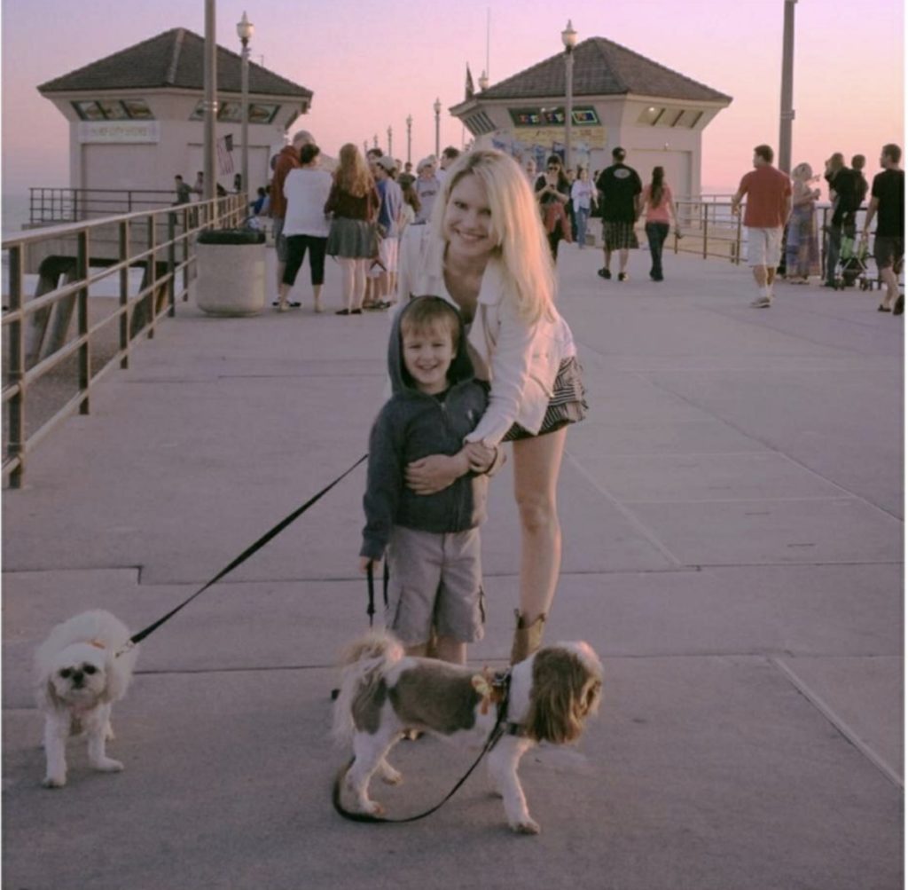 shih tzu's on a pier