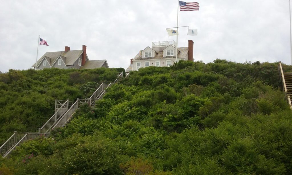 Nantucket walk bridge down to beach