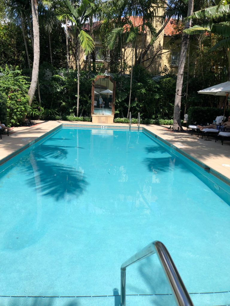 brazilian court hotel pool