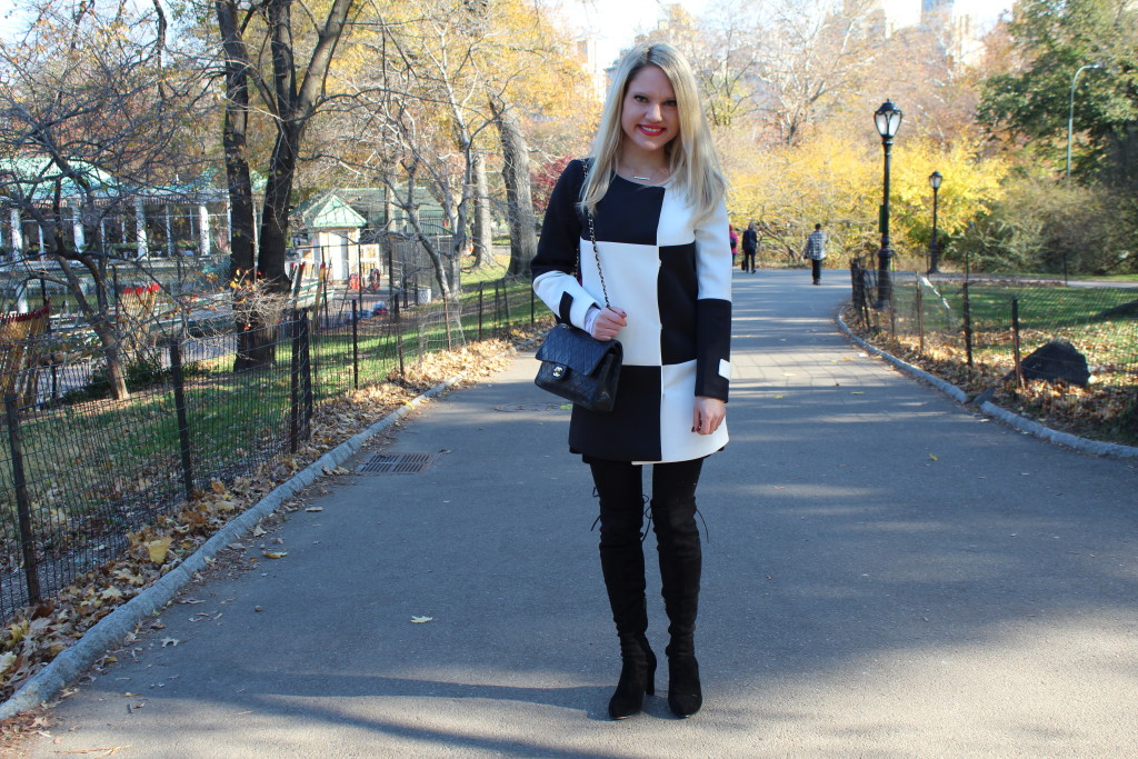 Caitlin Hartley of Styled American color block outfit
