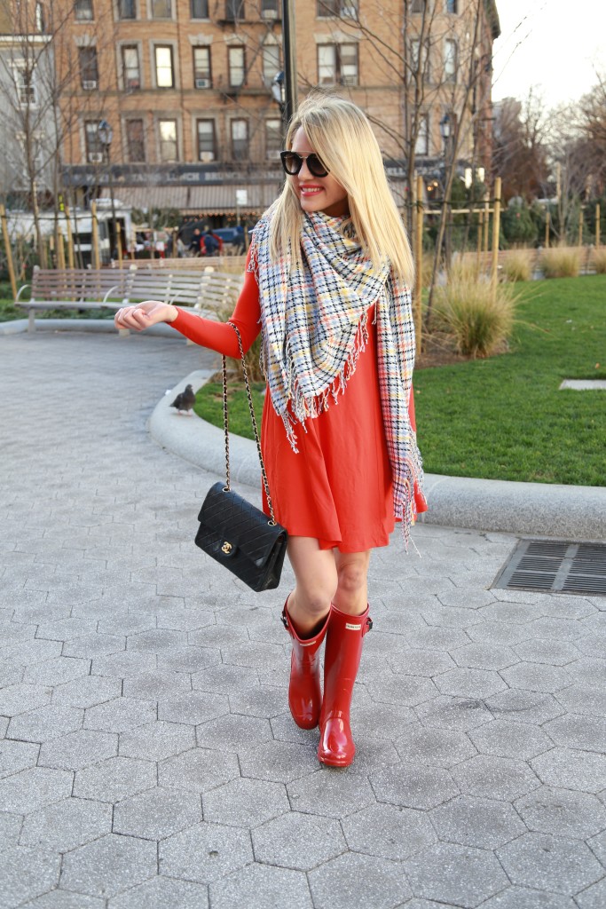 Caitlin Hartley of Styled American red swing dress and blanket scarf, red Hunter boots